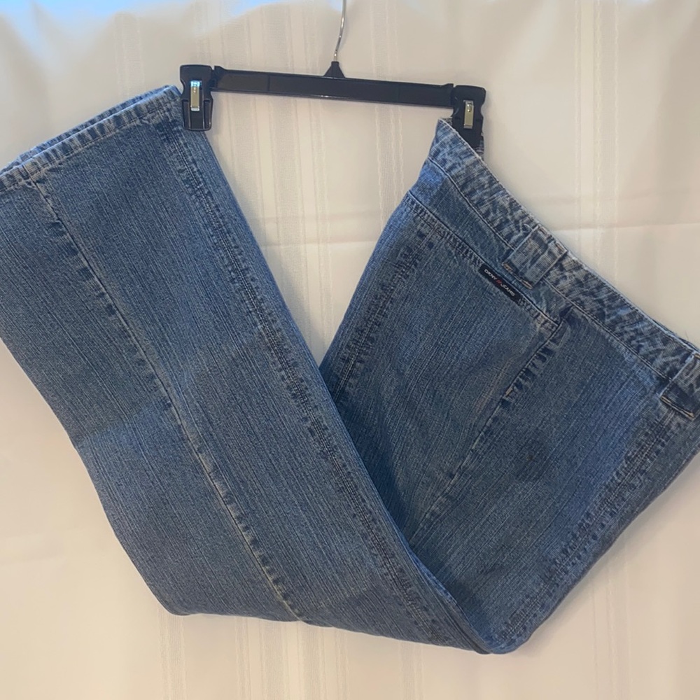 DKNY women’s low rise bell bottom jeans